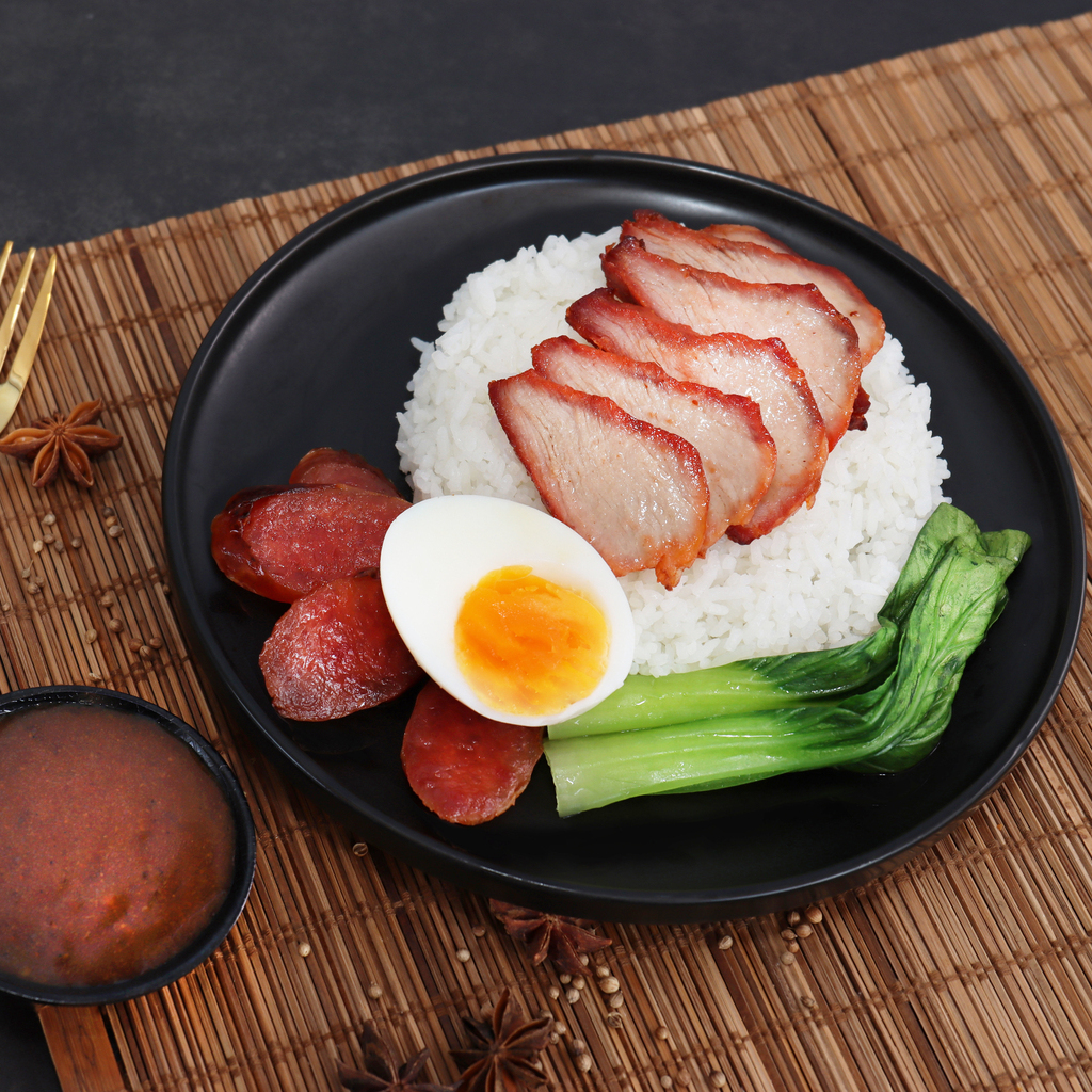 ข้าวหมูแดงชาสิ่ว